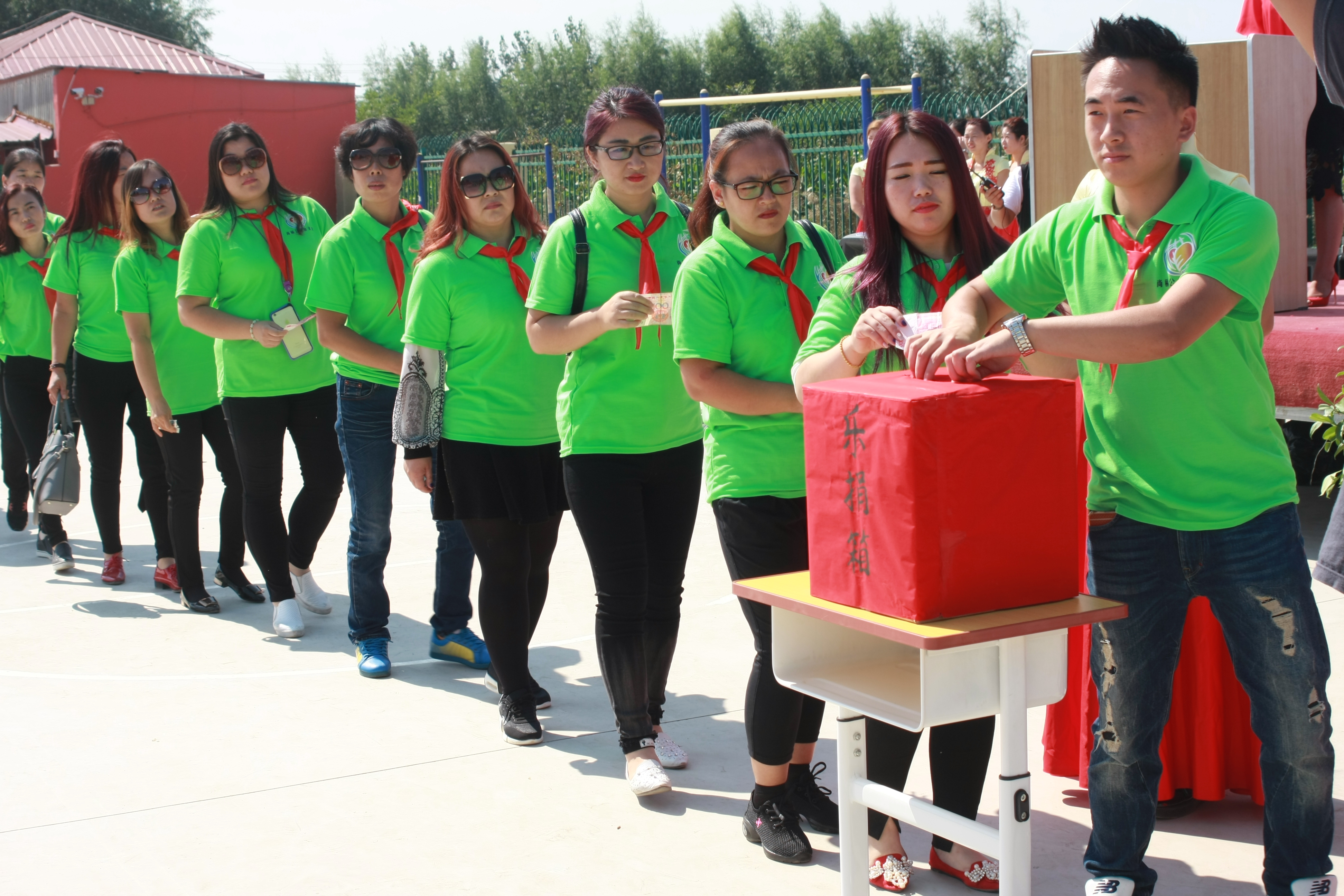 第63所 静海区沿庄镇西港乐竞体育_乐竞体育中国一站式服务官网
徐波小学