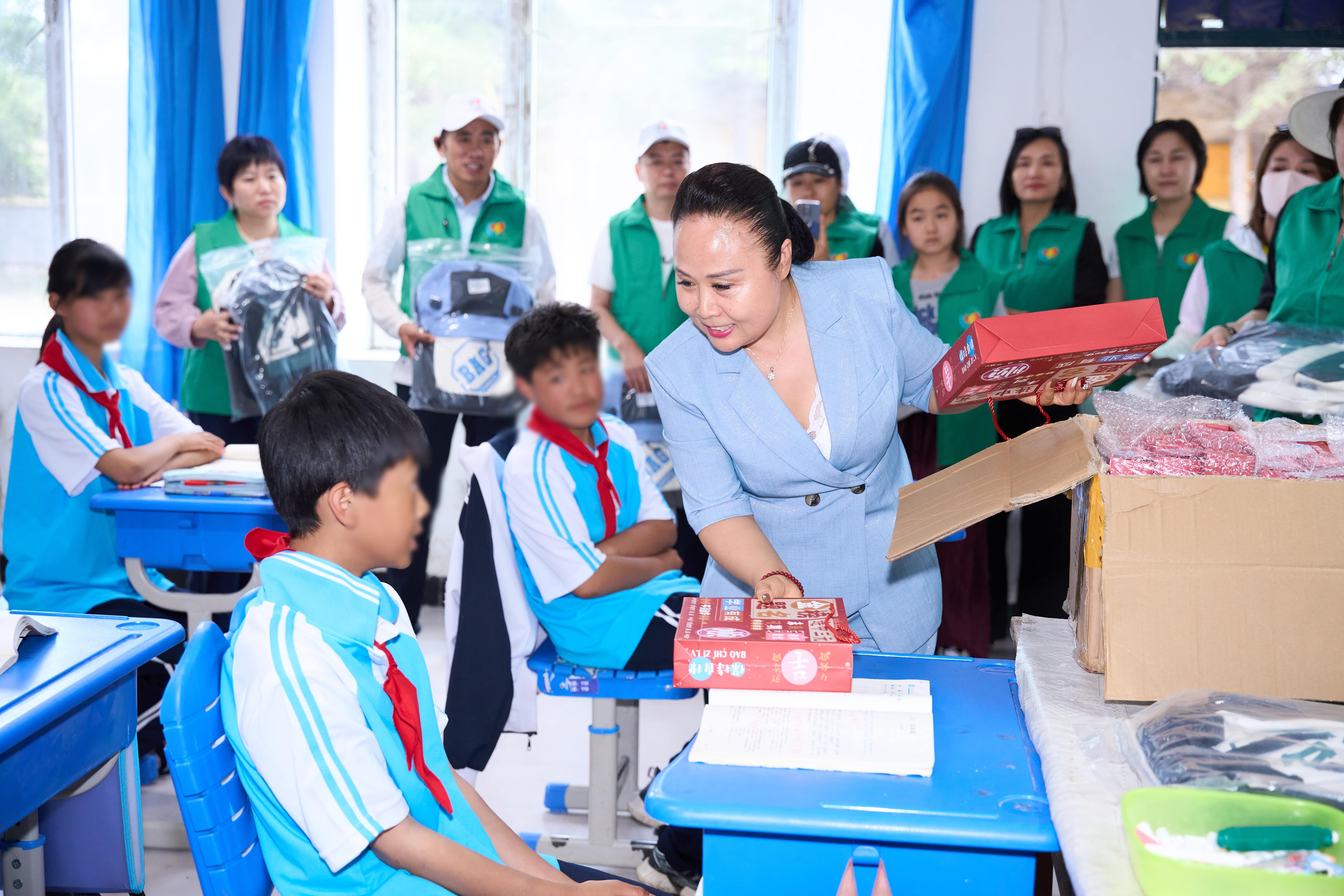 第254所 黑龙江巴彦县黑山镇民乐村乐竞体育_乐竞体育中国一站式服务官网
侯玉霞学校