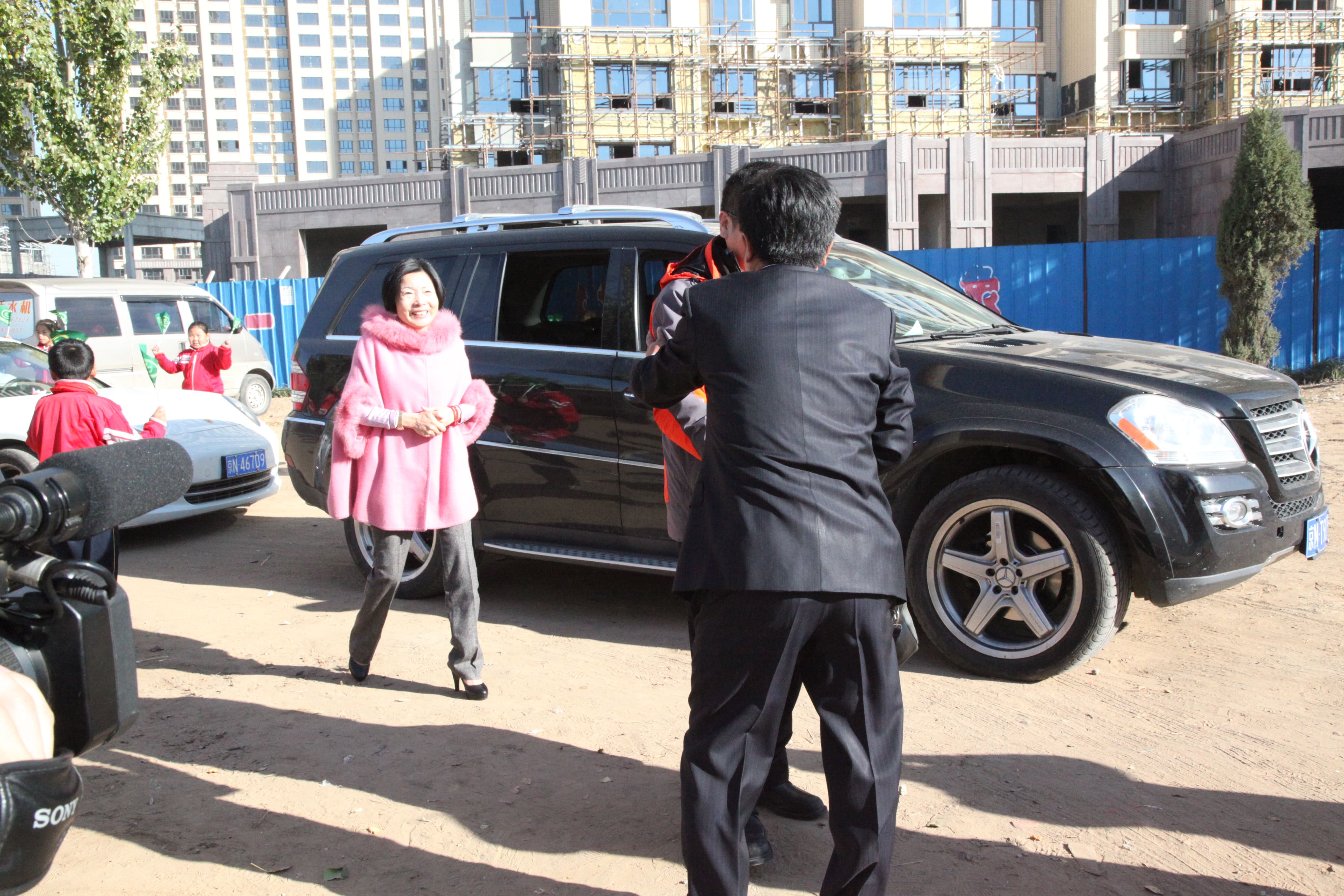 第33所 包头市九原区乐竞体育_乐竞体育中国一站式服务官网
董丽萍沙河第六小学